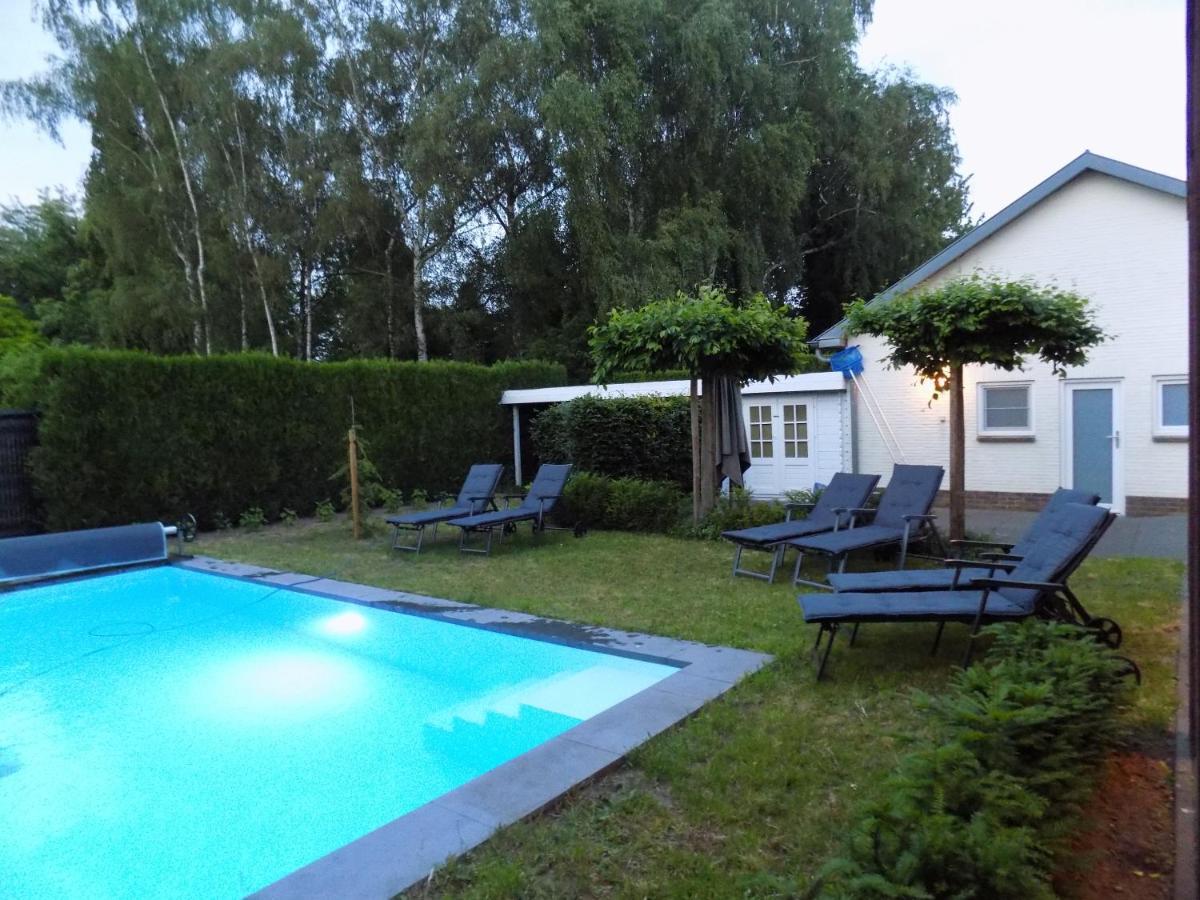 Villa Maas & Kempen Maaseik Esterno foto